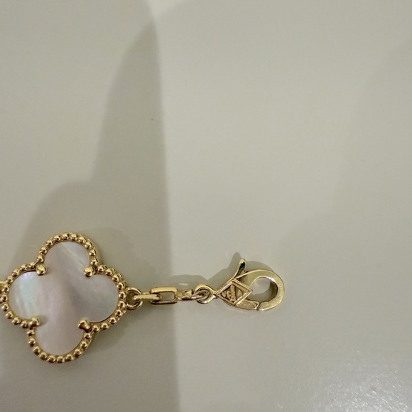 Alhambra mother of pearl bracelet - Picture 2 of 3